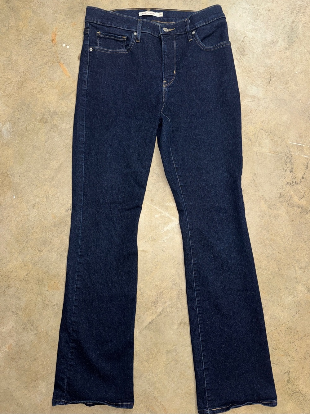Levi's 315 Shaping BootCut Jeans